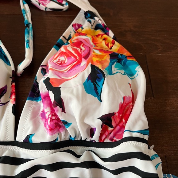 NWT Cupshe Bold Floral & Stripe Plus Size Halter One Piece Swimsuit. Size 2X - Picture 7 of 7